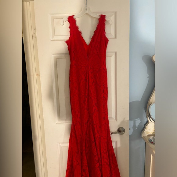 Red Lace Long Dress - Picture 4 of 9